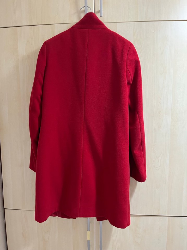 Kırmızı Fermuarlı Kaban - Görsel 4