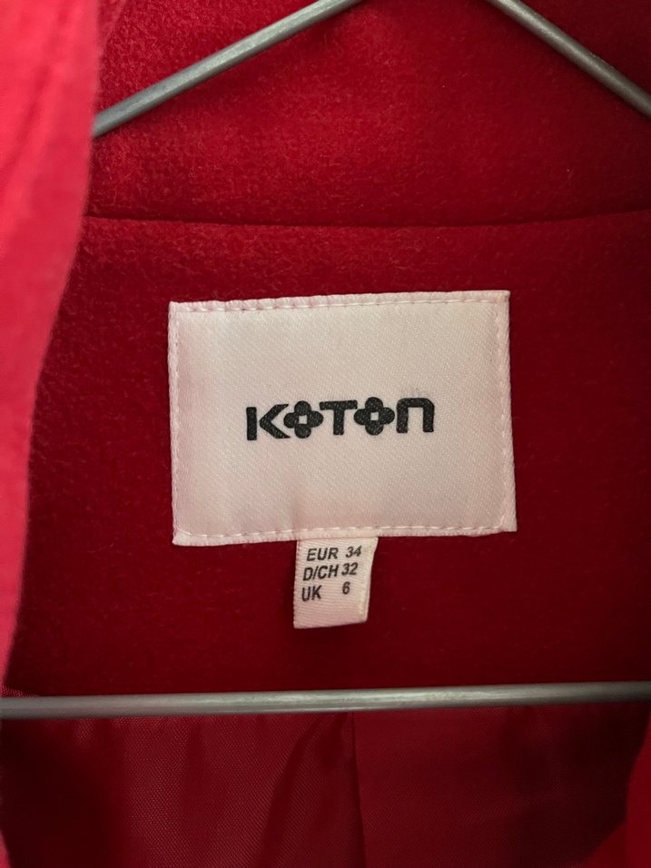 Kırmızı Fermuarlı Kaban - Görsel 2