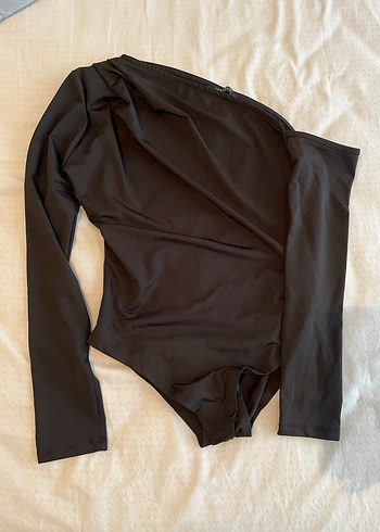 Tek Omuzlu Siyah Uzun Kollu Bluz - Görsel 2