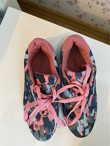 LC Waikiki LCW spor ayakkabı
