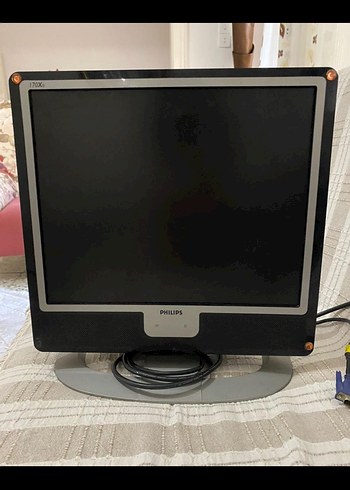 Gri Philips Monitör