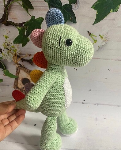  Beden Renk Amigurumi Dinazor