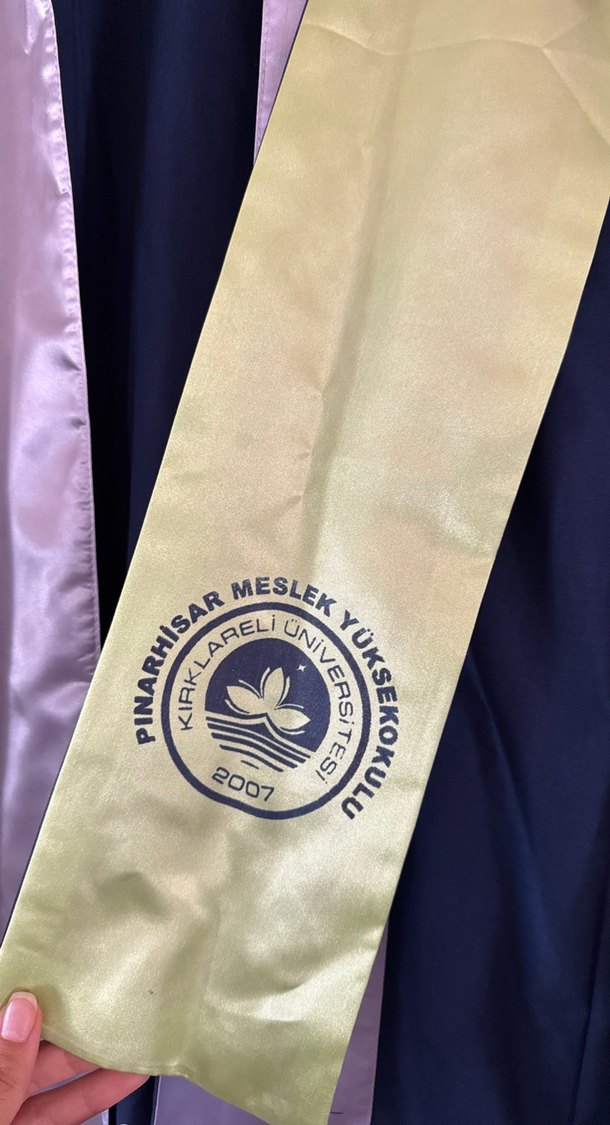 Mezuniyet cübbesi - Görsel 2