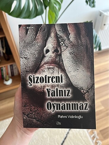 Şizofreni yalnız oynanmaz