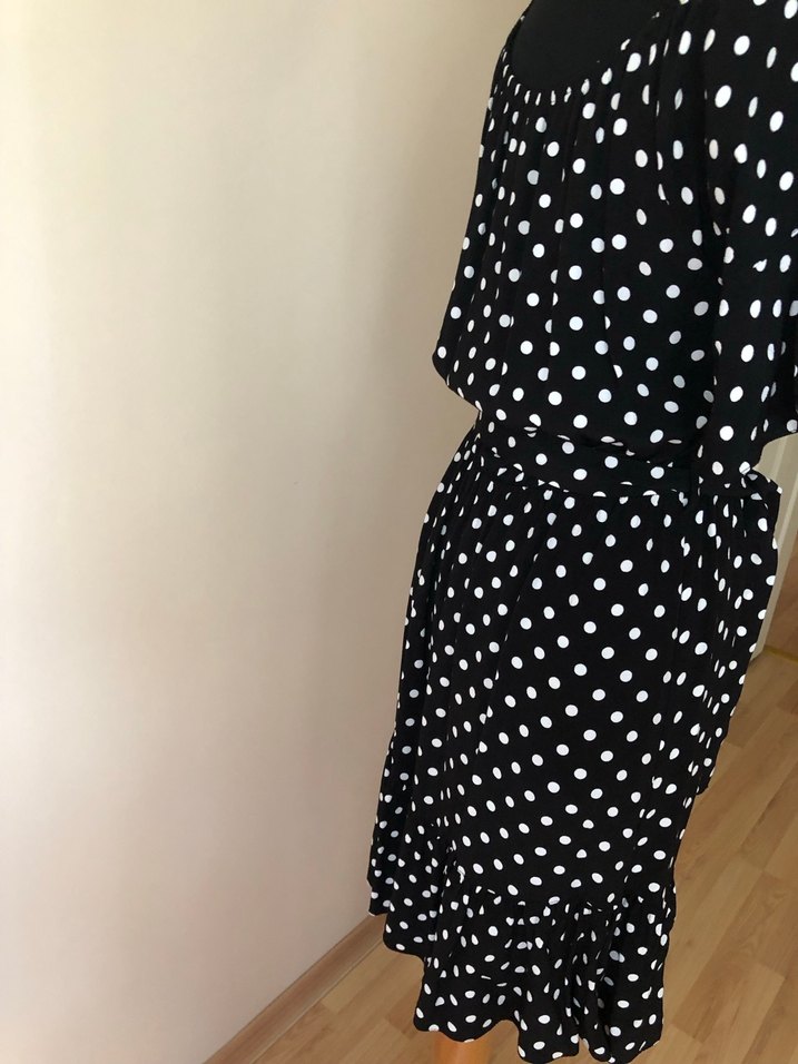 Siyah Beyaz Puantiyeli Elbise - Görsel 3