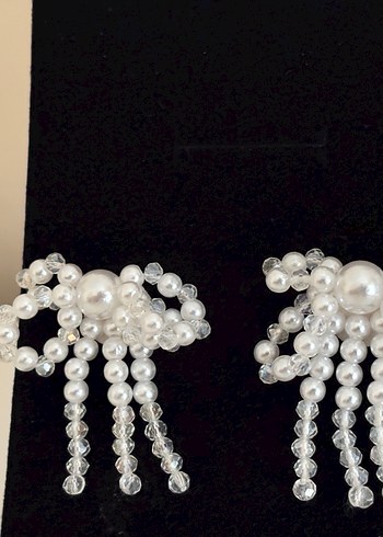 İnci ve Kristal Boncuklu Fiyonk Küpe - Görsel 2