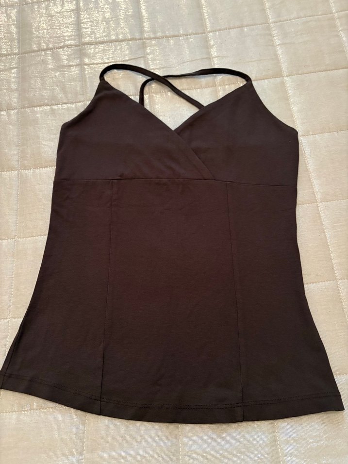 Kahverengi Atlet - Görsel 3