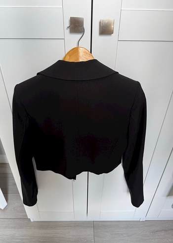 Zara Siyah Mini Fermuarlı Kadın Ceket
