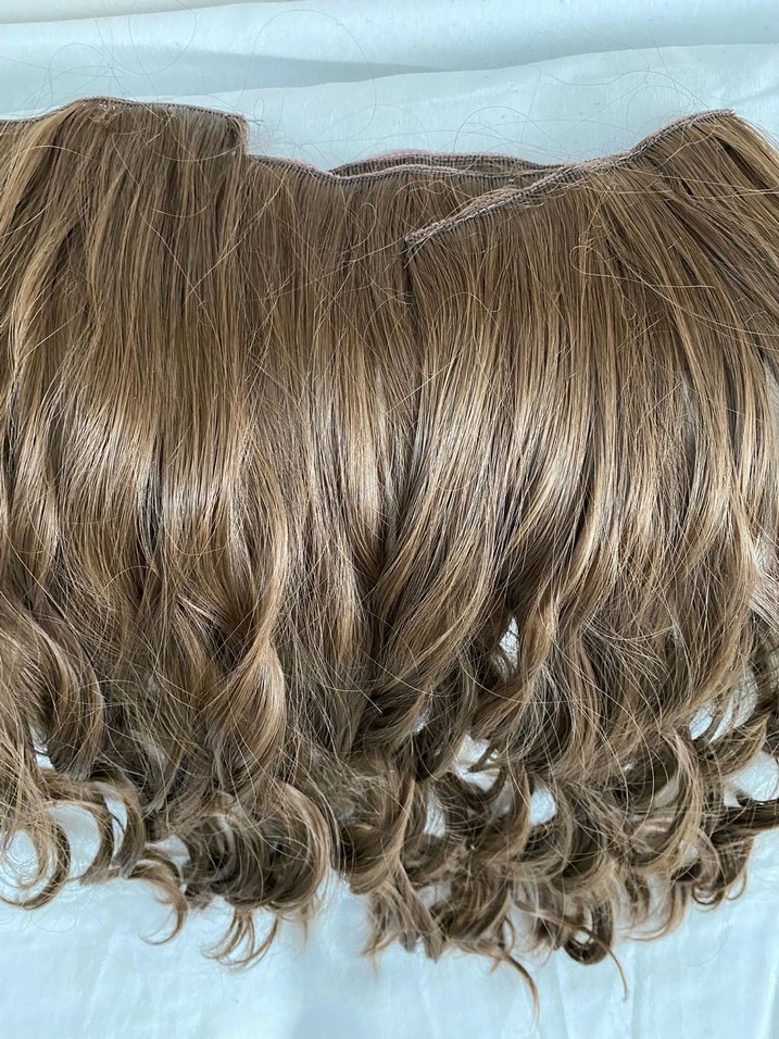 Bej Dalgalı Sentetik Saç Uzantısı - Görsel 2
