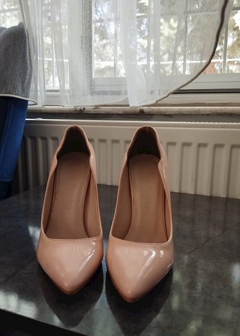 Bej Kadın Stiletto Topuklu Ayakkabı