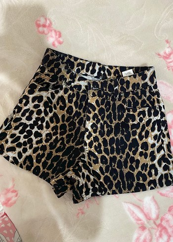 Kahverengi Leopar Desenli Kadın Şort - Görsel 3