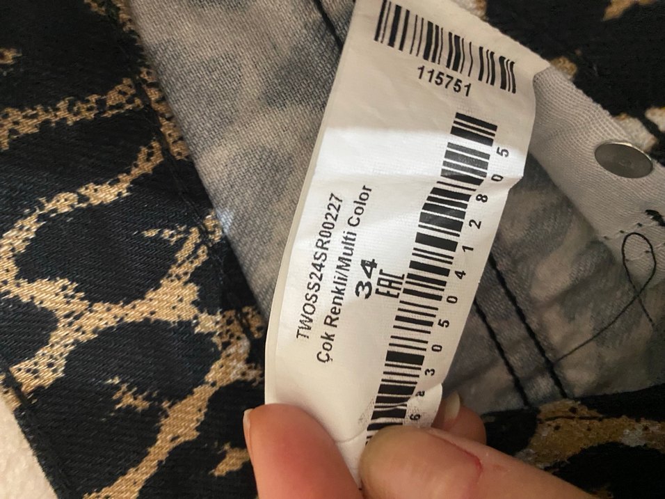 Kahverengi Leopar Desenli Kadın Şort - Görsel 4