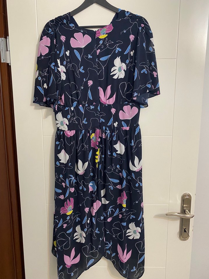 Çiçek Desenli Uzun Rahat Elbise - Görsel 4