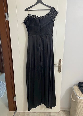 Siyah Uzun Düşük Kol Abiye Elbise - Görsel 2