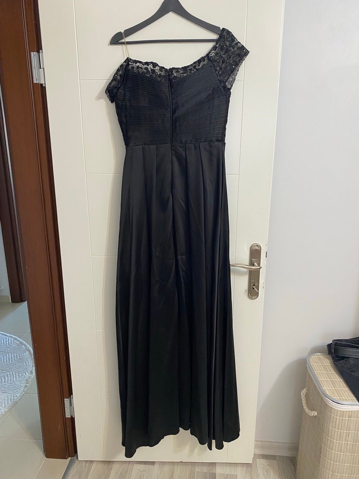 Siyah Uzun Düşük Kol Abiye Elbise - Görsel 2