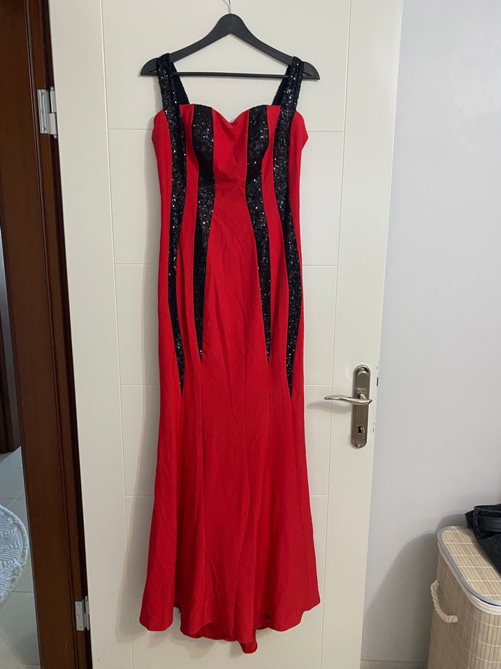 Uzun Kırmızı Straplez Nakışlı Abiye Elbise - Görsel 2