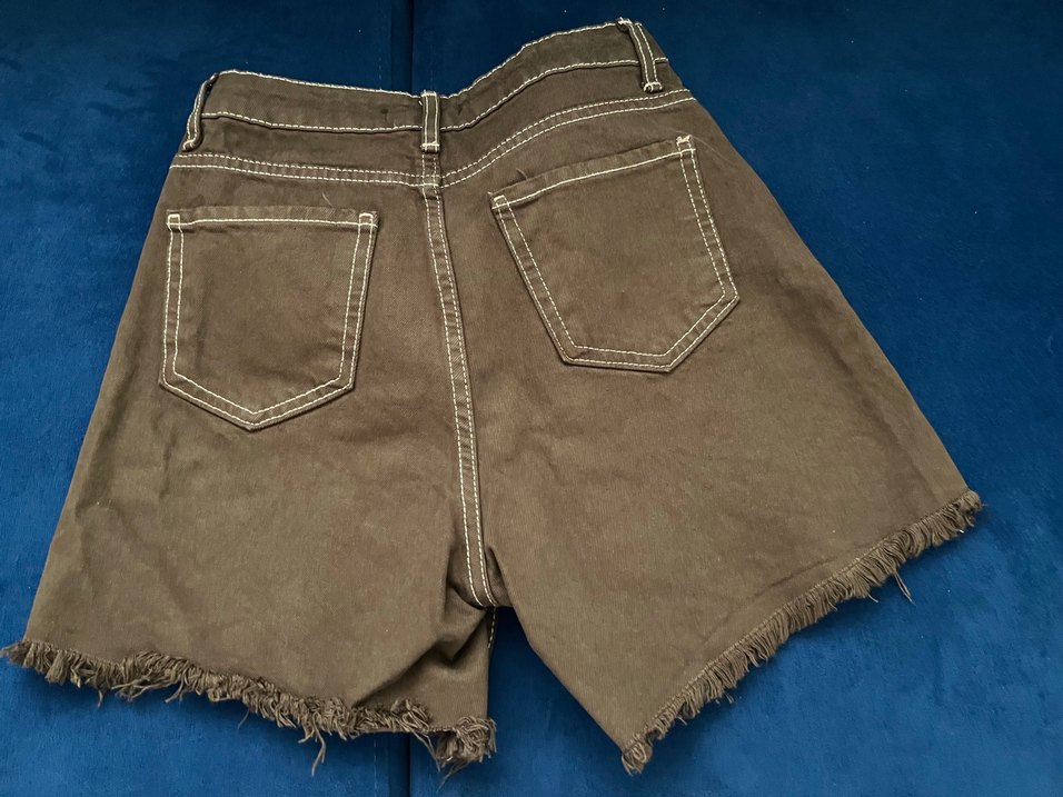 Düğmeli Kahverengi Midi Denim Şort - Görsel 2