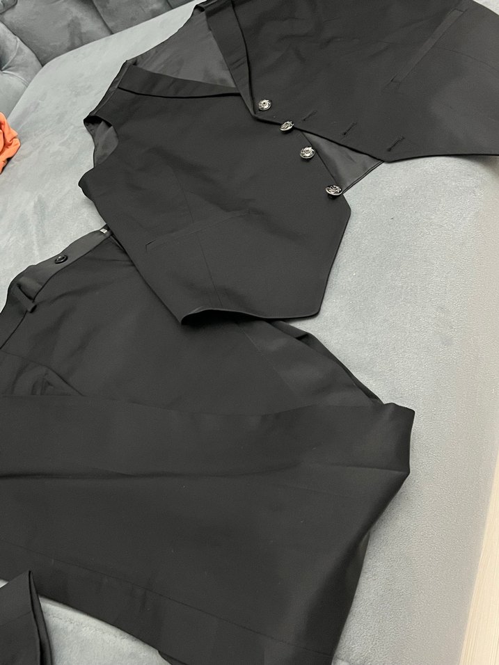 Klasik Siyah Erkek Takım Elbise - Görsel 3