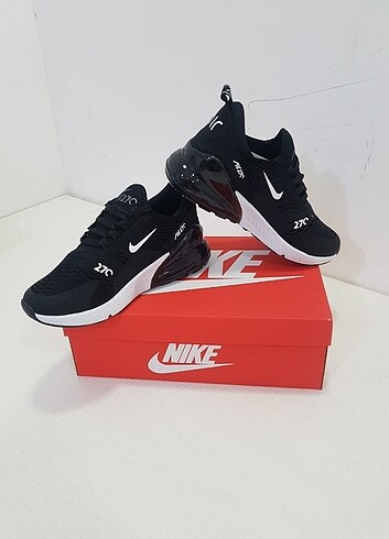 37 Beden NIKE AIR270