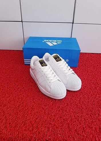 43 Beden beyaz Renk ADIDAS SUPERSTAR