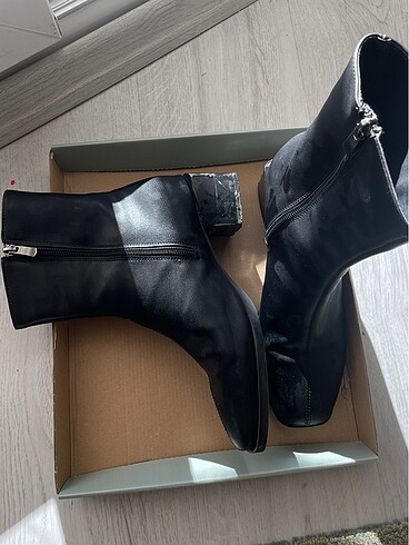 Zara Küt Burun Bot