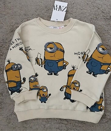 Zara Zara minion sweatshirt