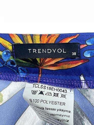 38 Beden çeşitli Renk Trendyol & Milla Midi Etek %70 İndirimli.