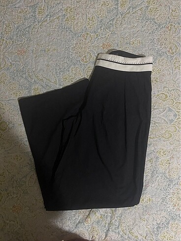36 Beden siyah Renk Bel detaylı pantolon