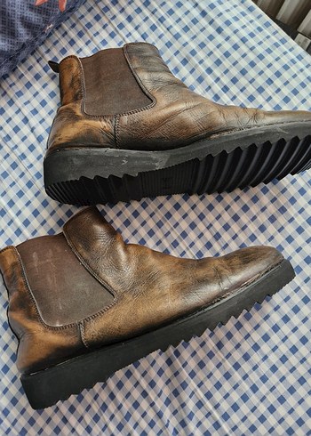 Deri Erkek Bot - Görsel 2