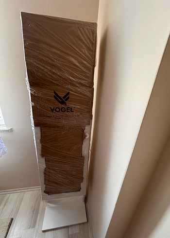 Ikea Beyaz aynalı takı dolabı