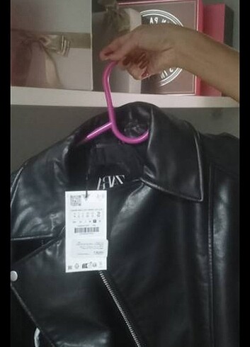 Zara Zara etiketli