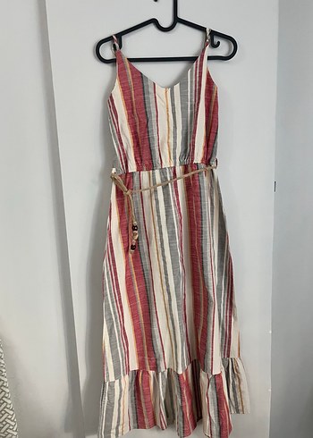 Levis Cizgili İnce Askili Midi Elbise