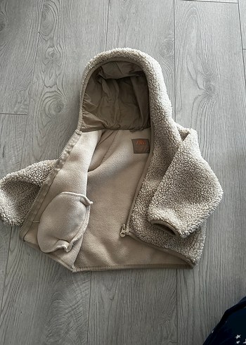 Kapüşonlu Erkek Çocuk Bej Kürklü Mont - Görsel 3