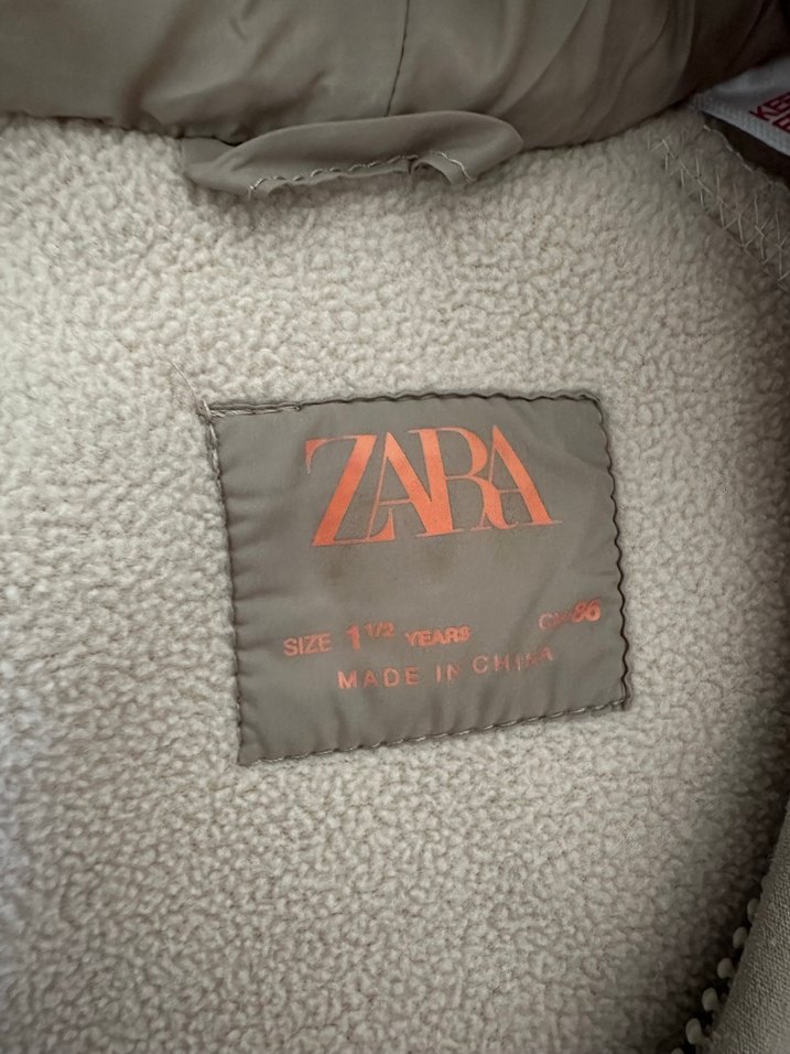 Kapüşonlu Erkek Çocuk Bej Kürklü Mont - Görsel 4