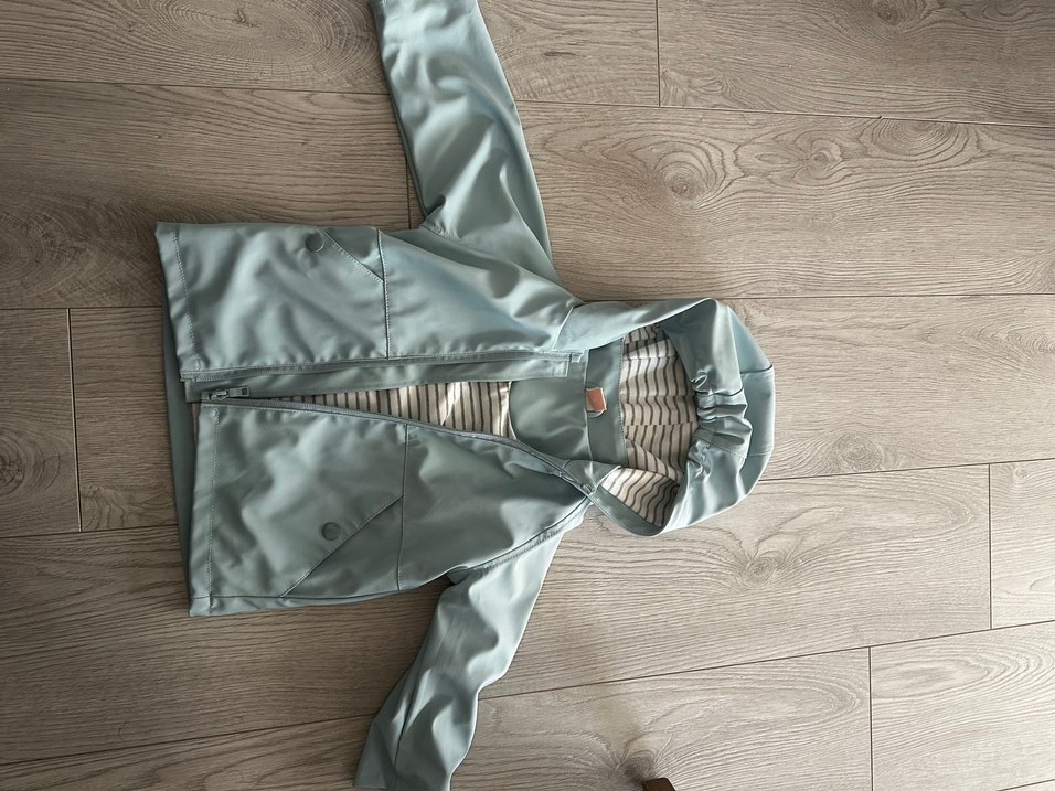 Mavi Erkek Çocuk Düğmeli Yağmurluk - Görsel 2