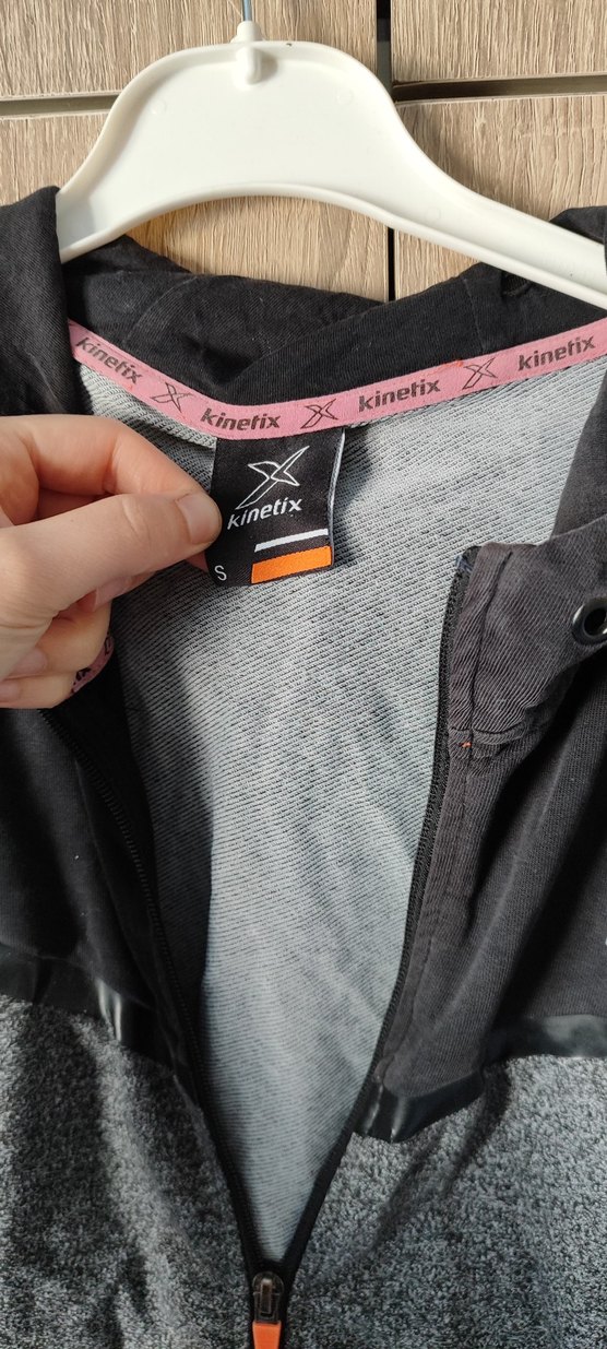 Gri Kapüşonlu Erkek Spor Rüzgarlık - Görsel 3