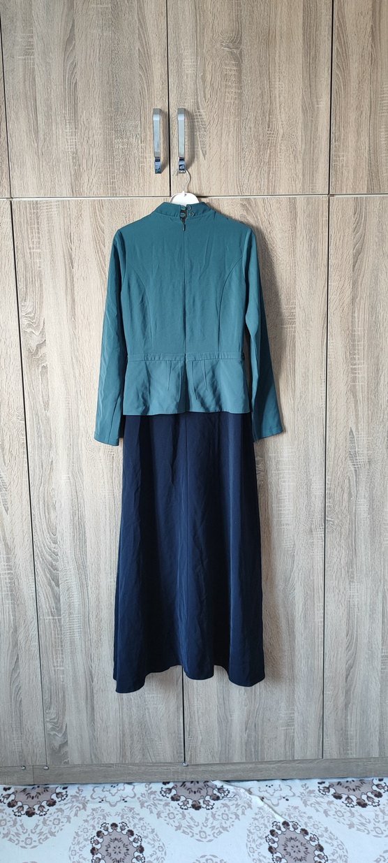 Düğmeli Koyu Mavi Uzun Keten Elbise - Görsel 5