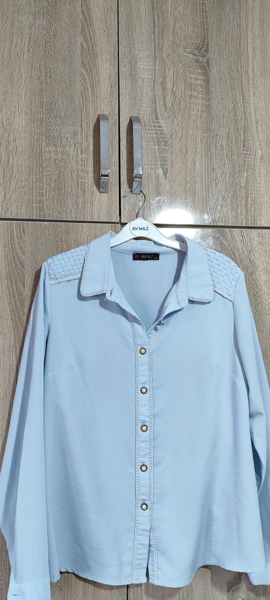 Mavi Keten Düğmeli Kadın Gömlek - Görsel 2