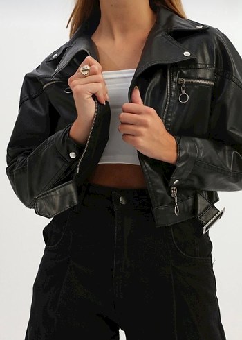 Stradivarius Kadın Siyah Deri Biker Ceket