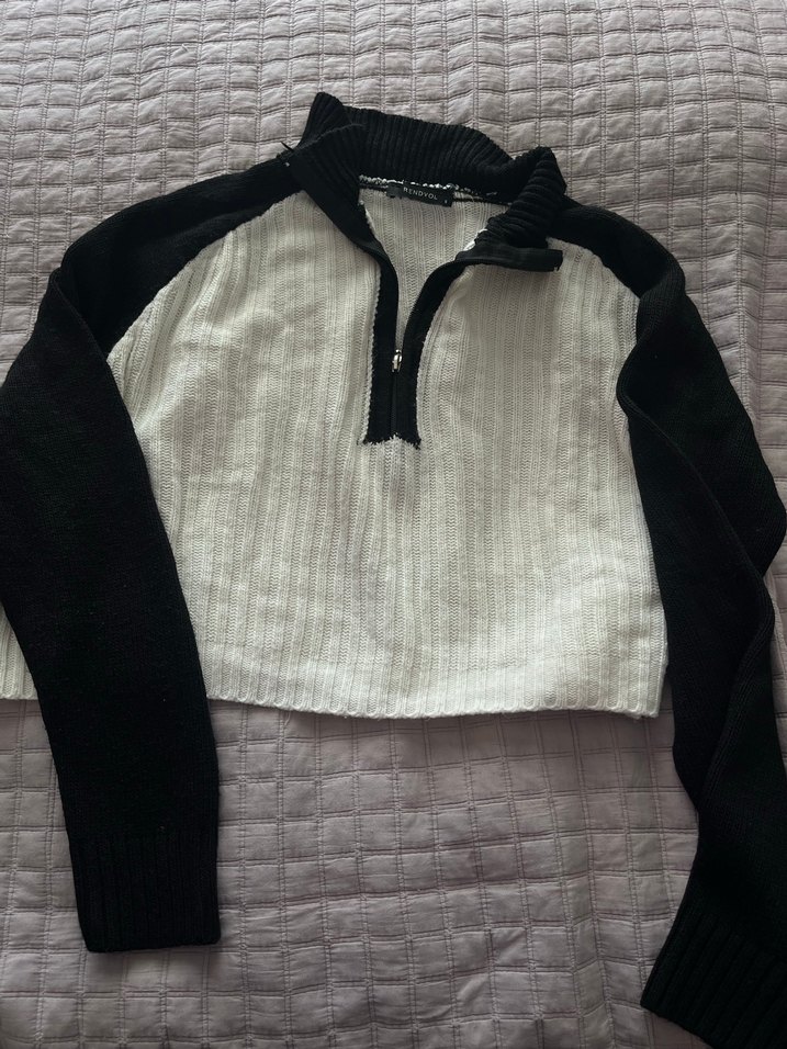 Siyah Beyaz Örgü Kadın Kazak - Görsel 2