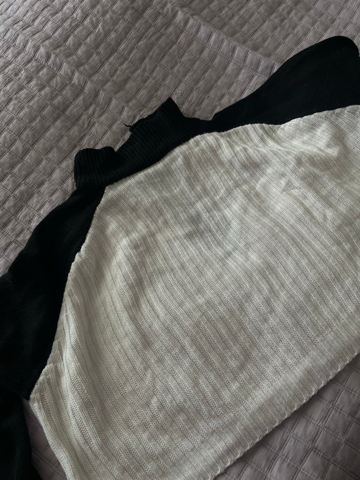 Siyah Beyaz Örgü Kadın Kazak - Görsel 5