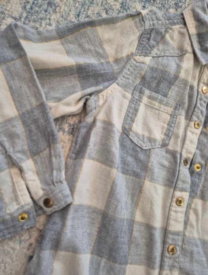 Gri Pamuklu Uzun Kollu Gömlek - Görsel 3