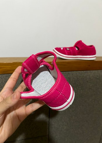 25 Beden pembe Renk Kız Çocuk Pembe Cırt Cırtlı Spor Ayakkabı / Anaokulu ayakkabısı