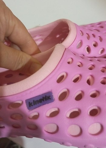 Kız Çocuk Pembe Delikli Terlik - Görsel 5
