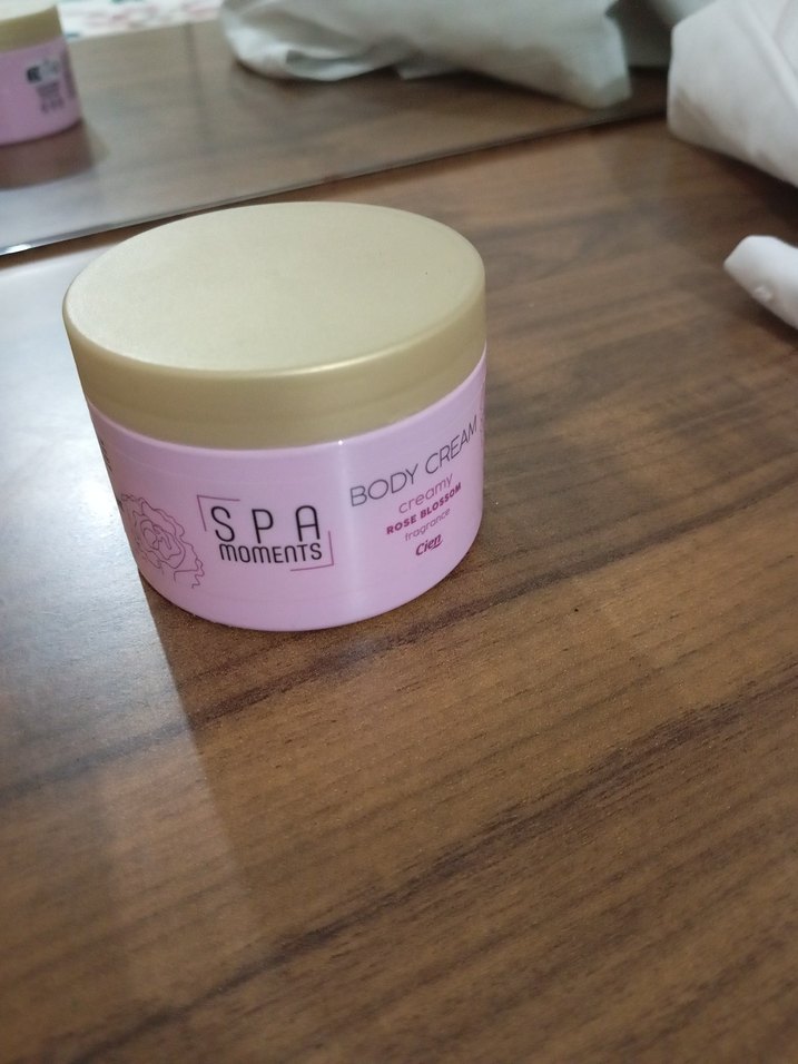 Cien Gül Kokulu Vücut Kremi - Görsel 2