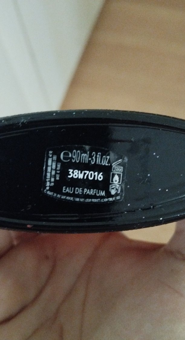 Yves Saint Laurent Black Opium Kadın Parfümü - Görsel 4