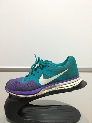 Nike spor ayakkabı