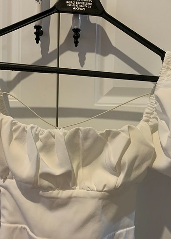 Beyaz Midi Sırtı Açık Elbise - Görsel 3