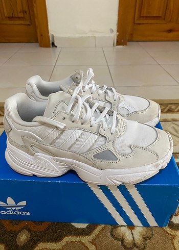 Adidas 38