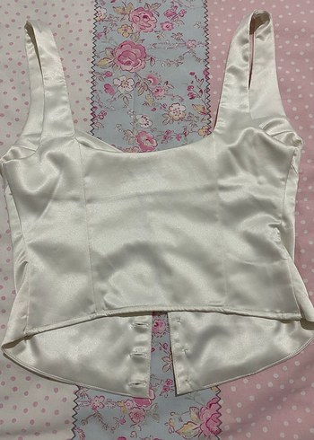 Bershka beyaz saten büstiyer top üst - Görsel 3